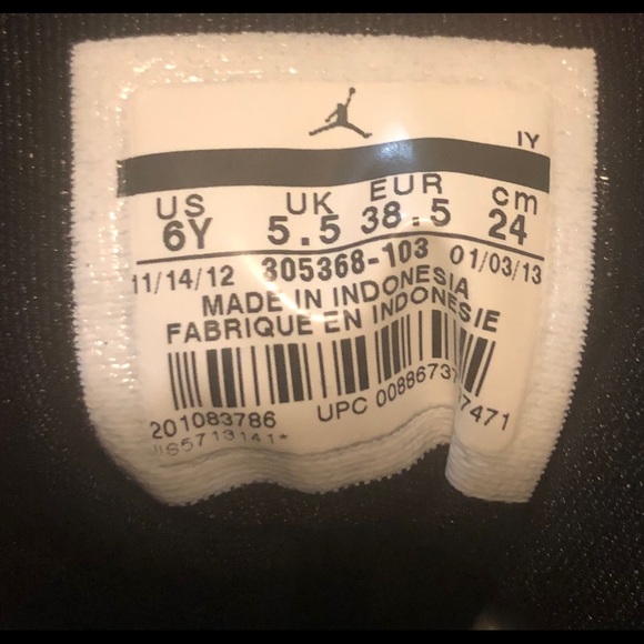 Jordan 8 “Bugs Bunny” GS Size 6 305368-103… - Picture 10 of 12